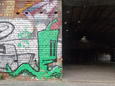 Alien sighting at hangar near treptower park berlin