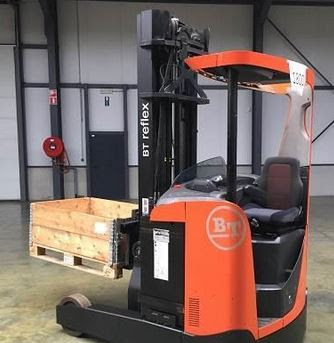 Xe nâng reach truck BT RRE160 RRE200