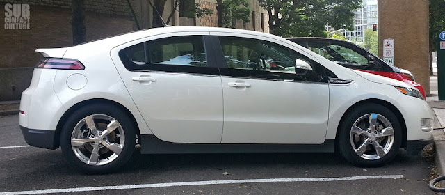 2013 Chevrolet Volt side view