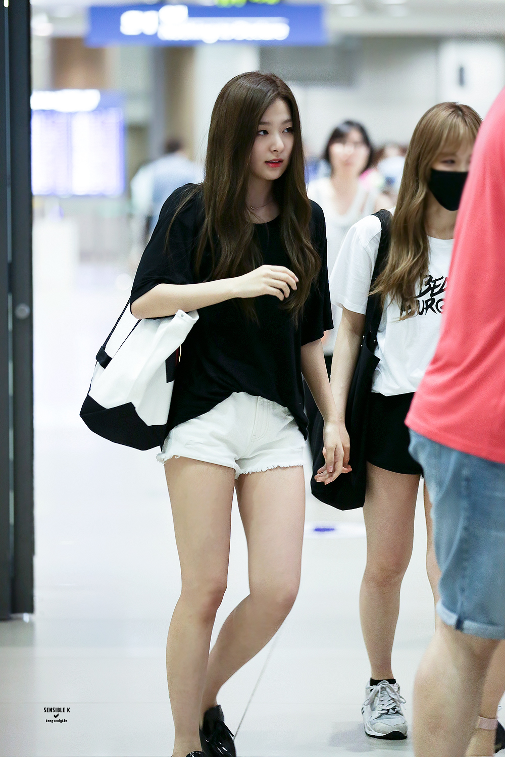  Red  Velvet Seulgi Airport Fashion  Official Korean  Fashion 