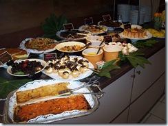 2009.05.20-003 buffet