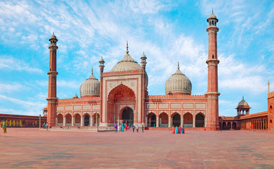 Places To Visit In Delhi | Information About Top 5 Historical Places in Delhi