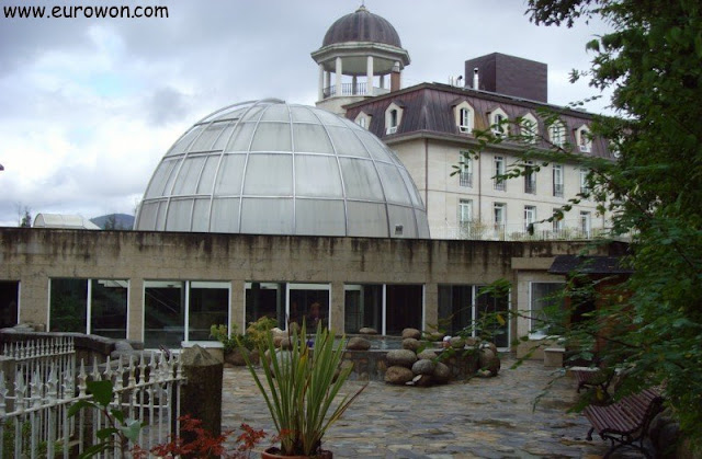 Exterior del Balneario de Mondariz