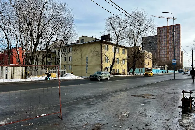 Иловайская улица, Московский завод наград «Спортзнак», Завод железобетонных изделий № 15, строящийся жилой комплекс «Люблинский парк» – бывшая территория Люблинского литейно-механического завода