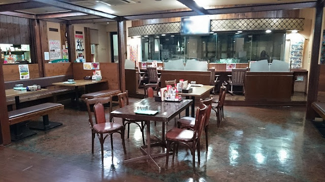 琉球麺処まるの家の店内の写真
