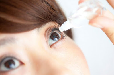 Rửa mắt bằng nước muối sinh lý có tốt không?