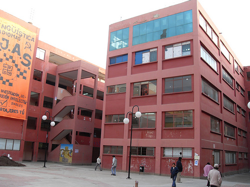 La primera morgue de El Alto se construirá en predios de la UPEA