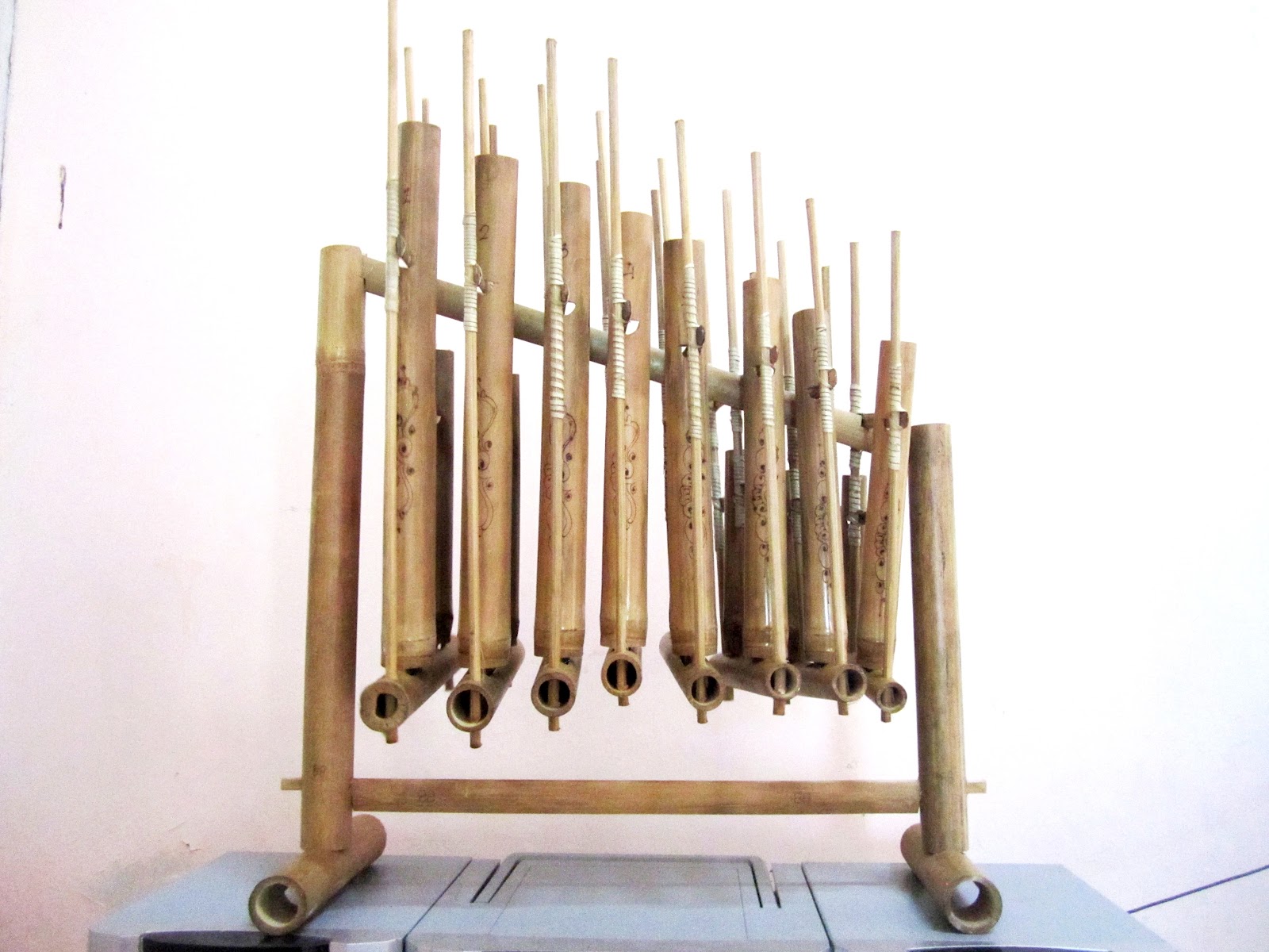 Download this Angklung Mini Set picture