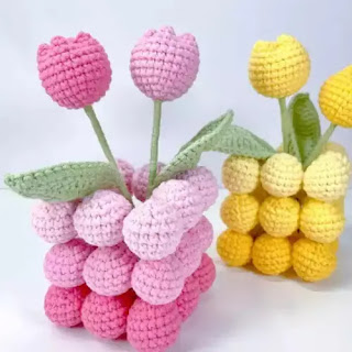 Bello Florero de Tulipanes a Crochet