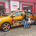 Mobil Muka Dua Ganggu Konsentrasi Penonton Band Gigi