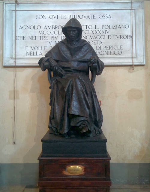 Estatua de Girolamo Savonarola en San Marcos  (Florencia); la célebre hoguera de las vanidades   tuvo lugar en la plaza homónima