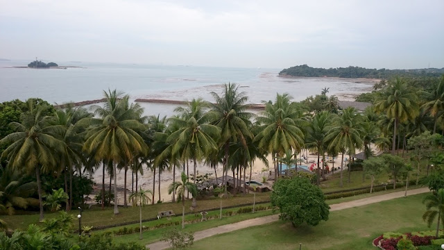 Seabeach Batam View Resort and seen Pulau Putri - Image: Author