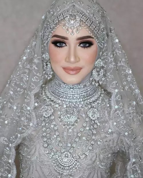 Gaun Pengantin Muslim