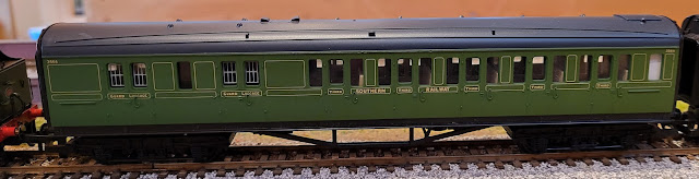 Hornby Southern Railway Coaches
