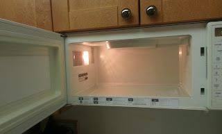 clean microwave with vinegar