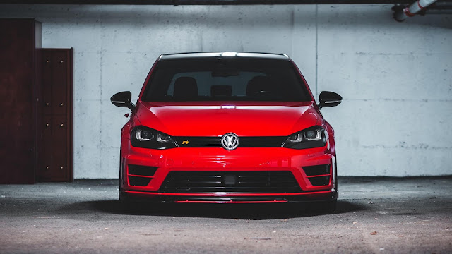 Volkswagen Scirocco, Front View, Red Car