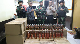  Jelang Tahun Baru, Satgas Pamtas RI-PNG Amankan 1.416 Botol Miras Ilegal