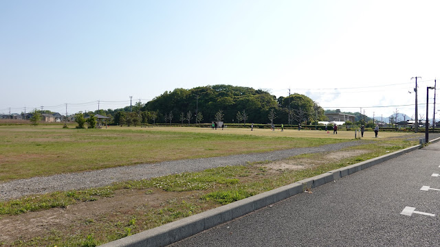 鳥取県鳥取市湖山町南　ナチュラルガーデン　駐車場