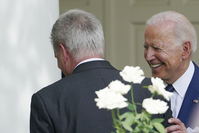 Biden and McCarthy reach last-minute deal to raise U.S. debt limit