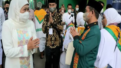 Jatim Sumbang Kloter Jemaah Haji Terbanyak, Khofifah: Pertama Kalinya Embarkasi Surabaya Dapat Layanan Fast Track