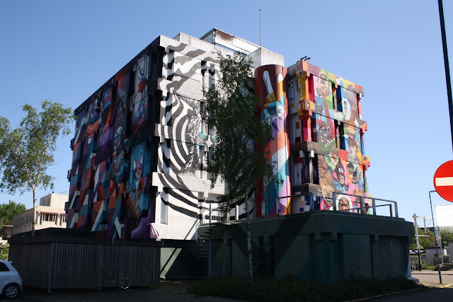 Graffiti gebouw De Hopman, Zoetermeer, foto Robert van der Kroft