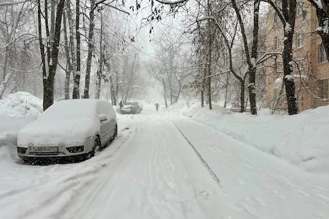 Флотская улица, дворы