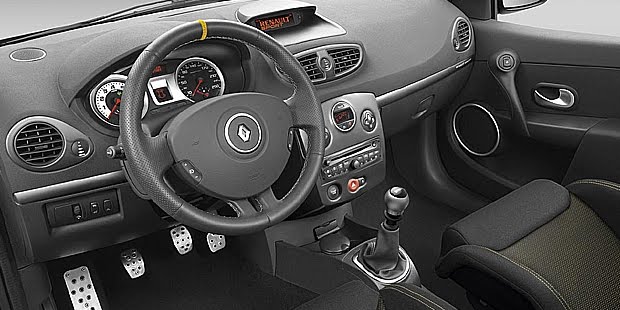 What is presented on the Clio RS represent the 