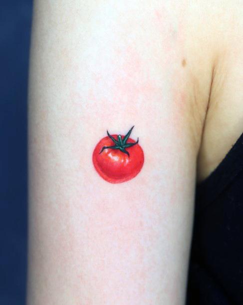 50 tatuagens de tomate para mulheres autênticas e originais!