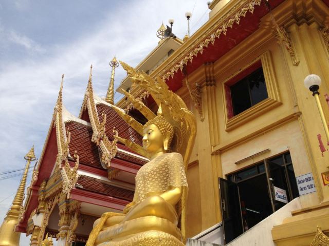 Tourist place in Thailand- Beautiful Wat Kiriwong