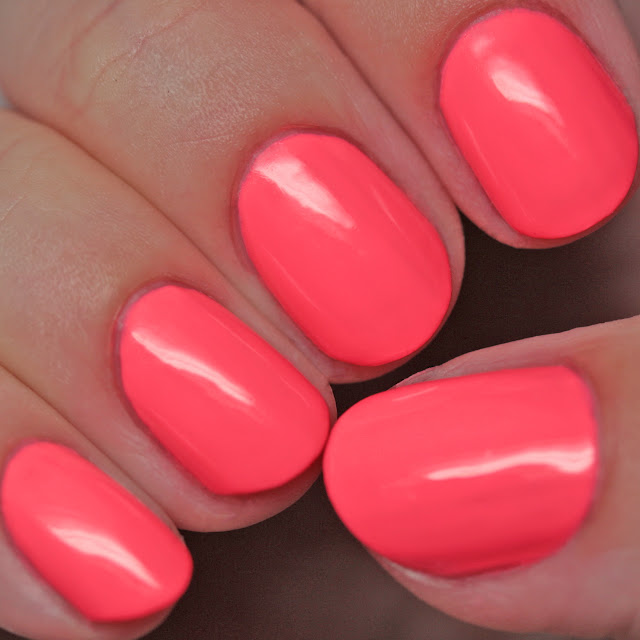 Julie G Nails Bikini 70103