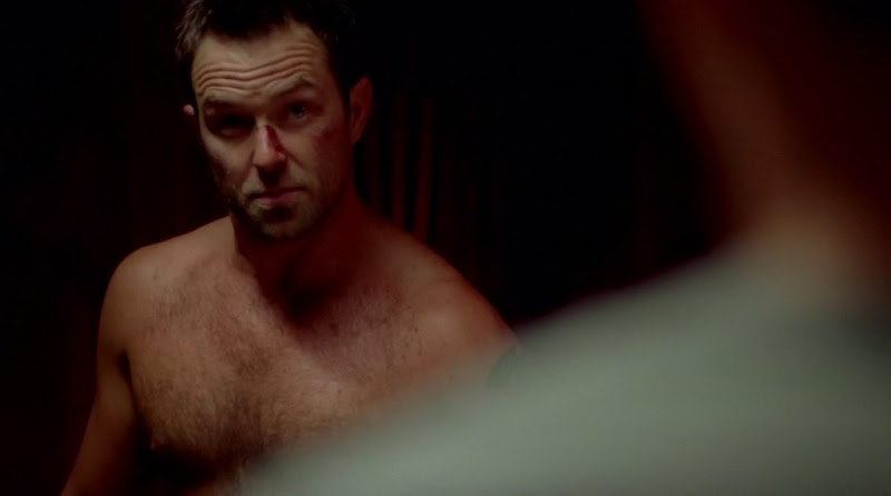 Sullivan Stapleton Shirtless in Strike Back s1e01