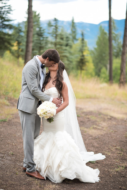 Montana Wedding / Photography: Kelly Kirksey Photography / Planner: Tanya Gersh Events / Florist: Mum’s Flowers 