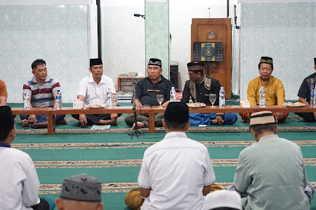   Bupati Jembrana Serahkan Hibah Tanah Untuk Masjid Al Hijrah BB Agung