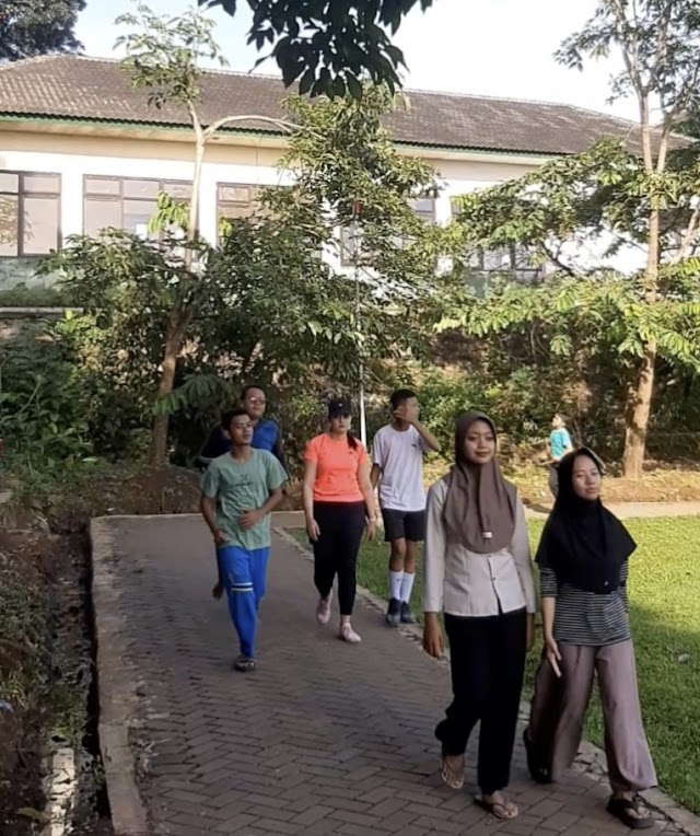 Pekan Olahraga Pondok Monasmuda Institute Warnai Hari Minggu dengan Jogging  dan Bazar di Lapangan Ngaliyan