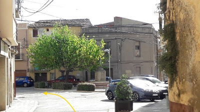 Prenafeta a Santes Creus GR-175 Ruta del Cister, carrer de la Riera i plaça de Jacint Verdaguer a El Pla de Santa Maria