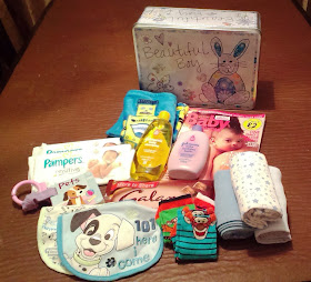 New baby box present contents