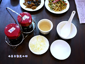 2 餐具醬料薑絲
