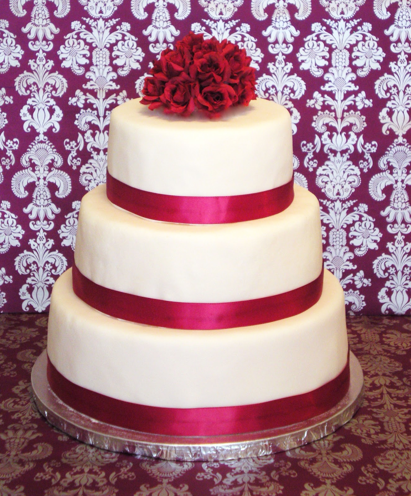 purple wedding cake designs Posted by The Purple Cake Company at 02:18