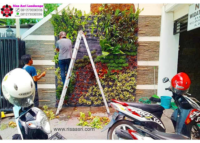 Jasa Vertical Garden Jakarta - Tukang Taman Vertikal - Jasa Vertical Garden Jakarta, Green Living Wall,  Green Garden Jakarta, Bogor, Depok, Tangerang, Bekasi.