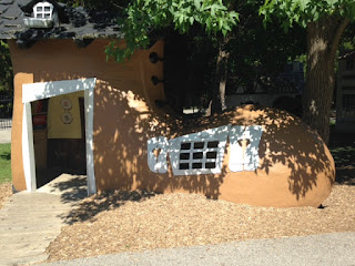 The Old Lady's Shoe, Storybook Gardens