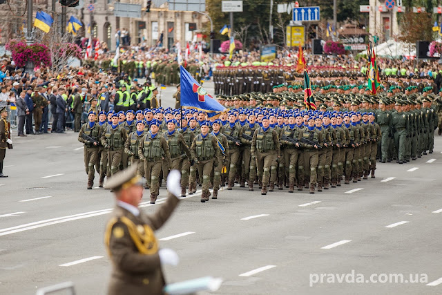 парад військ на День незалежності 2017 на Ukrainian Military Pages