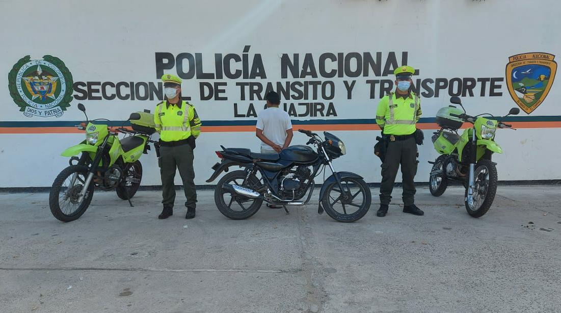 https://www.notasrosas.com/En diferentes operativos en La Guajira,  capturan a un ciudadano y decomisan mercancía