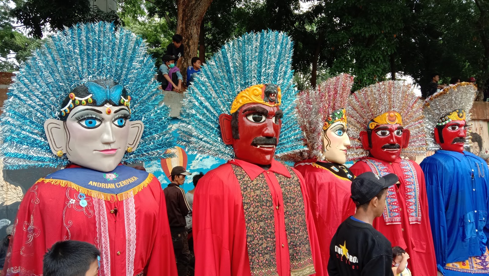 Ondel-Ondel Pintu BKT Duren Sawit