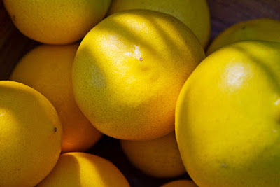 Learn how to eliminate toxins with sweet lemon