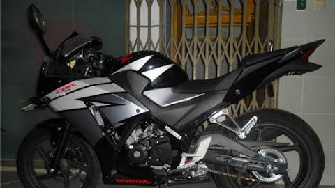 Cara Melepas Spakbor Belakang CBR 150 Lokal