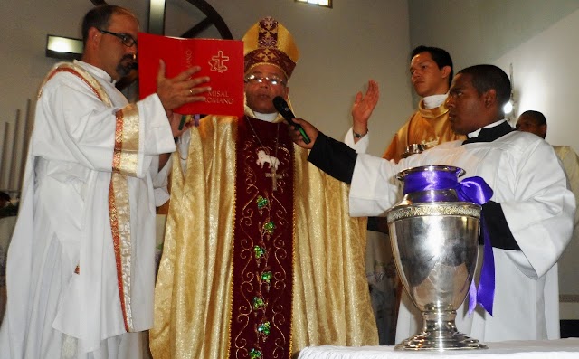 Diócesis de Guarenas celebró Misa Crismal en Araira y Sacerdotes renovaron promesas de servir a Dios