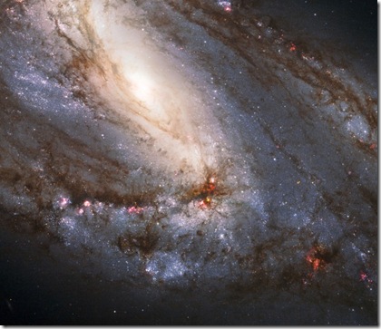 M66 em imagem feita pelo Hubble (Foto via R7)