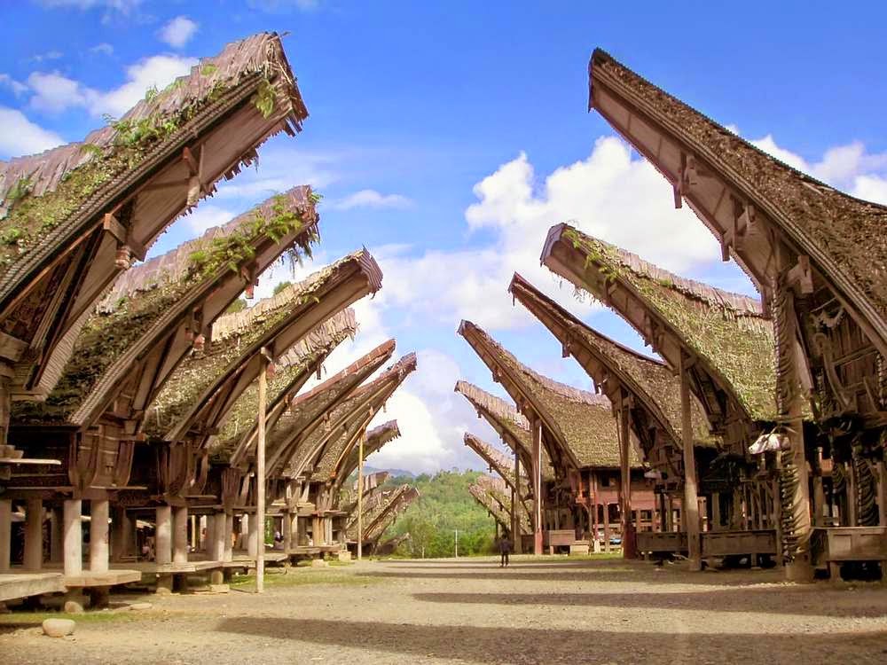 Orang Toraja dan Makna Tongkonan - Toraja Paradise