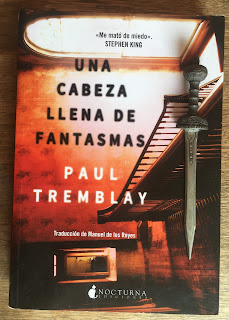 Portada del libro Una cabeza llena de fantasmas, de Paul Tremblay