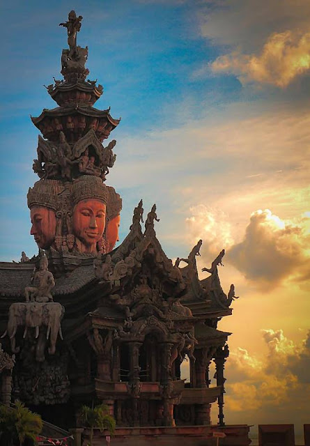 Popular photo corner of the Sanctuary of Truth